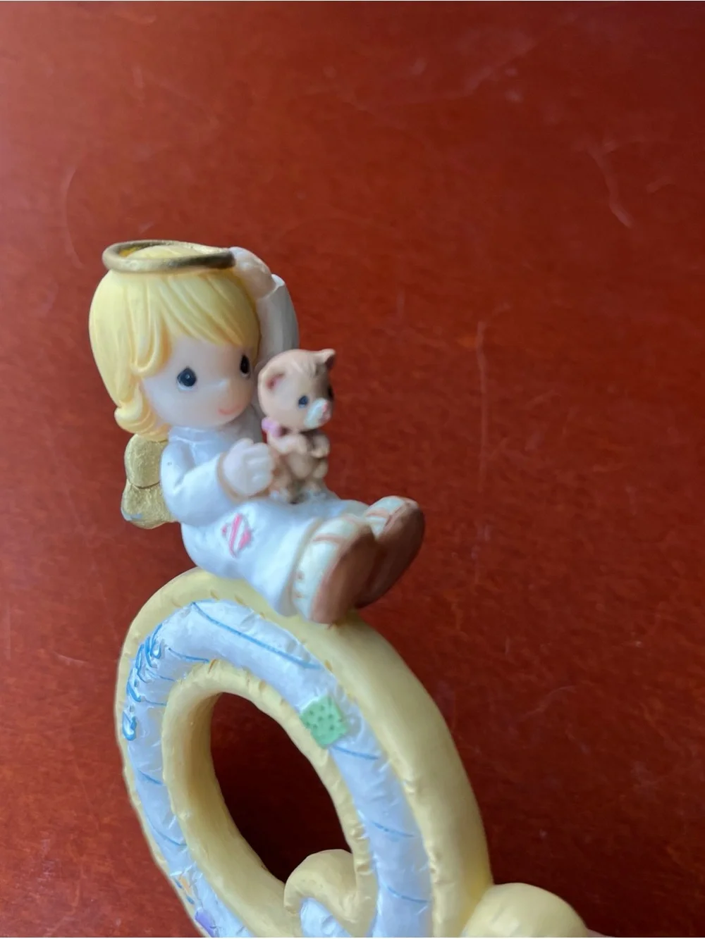2002 Enesco Precious Moments Alphabet Figurine Letter Q “Angelic